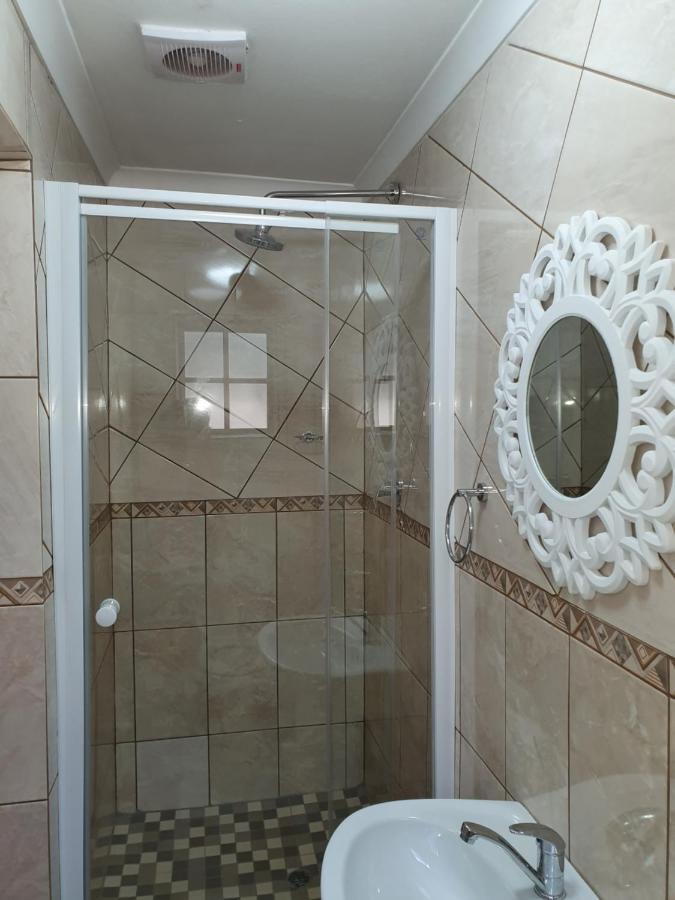 מוסינה Lani'S Guest House - No Loadshedding מראה חיצוני תמונה